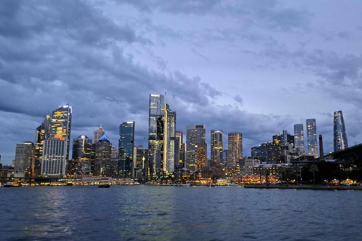 澳洲好好玩!跟團爽吃美食!雪梨港灣遊船晚餐、Buffet、澳式牛排通通有!鴻大旅行社。 - 第4張圖 澳洲好好玩!跟團爽吃美食!雪梨港灣遊船晚餐、Buffet、澳式牛排通通有!鴻大旅行社。