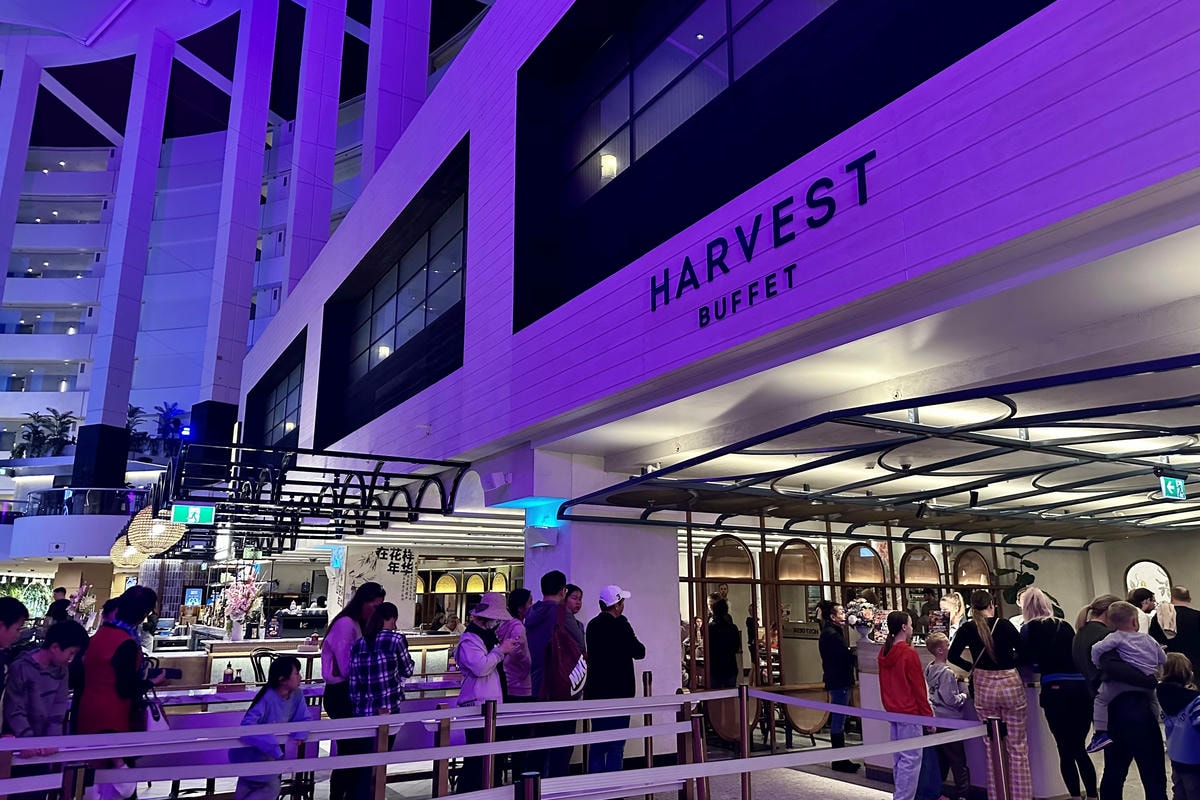 澳洲9日遊。黃金海岸、布里斯本必去景點!抱無尾熊、看螢火蟲、搭遊艇出海餵海鷗!鴻大旅行社。 - 第15張圖 澳洲9日遊。黃金海岸、布里斯本必去景點!抱無尾熊、看螢火蟲、搭遊艇出海餵海鷗!鴻大旅行社。