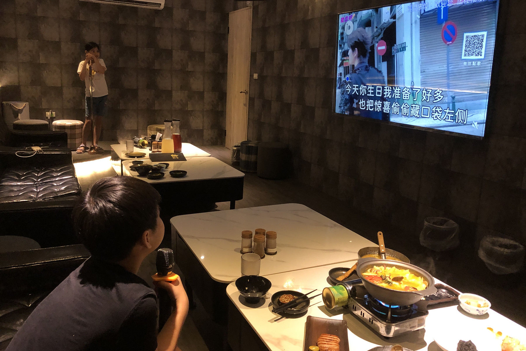 高雄餐廳推薦│這間串燒。串燒、日料、鍋物吃到飽,還有KTV包廂超讚!聚會、宵夜、包場、慶生、尾牙春酒場地。 - 第5張圖 高雄餐廳推薦│這間串燒。串燒、日料、鍋物吃到飽,還有KTV包廂超讚!聚會、宵夜、包場、慶生、尾牙春酒場地。