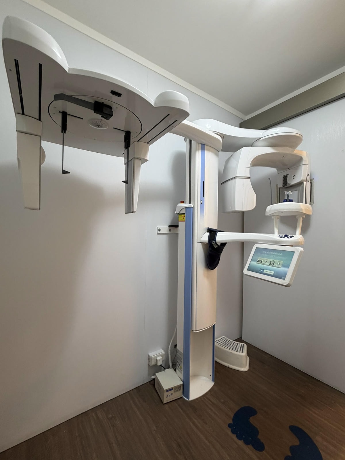 高雄人本自然牙醫診所。假牙諮詢看診心得分享